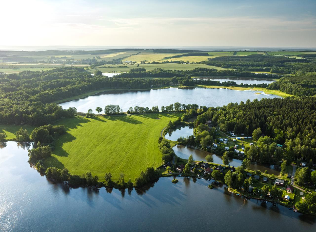 Luftbild der Plothener Teichlandschaft